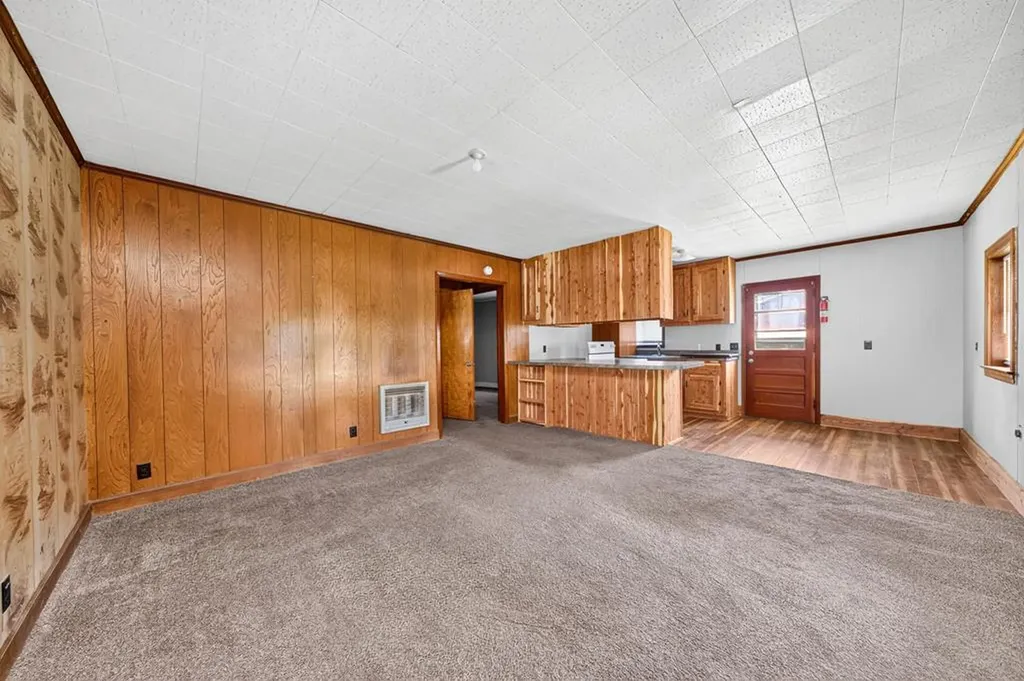 106 W Crawford Avenue Monterey TN 38574