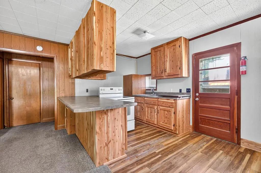 106 W Crawford Avenue Monterey TN 38574
