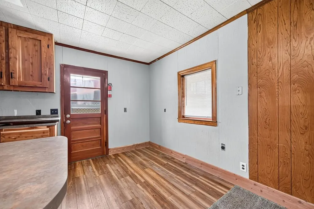 106 W Crawford Avenue Monterey TN 38574