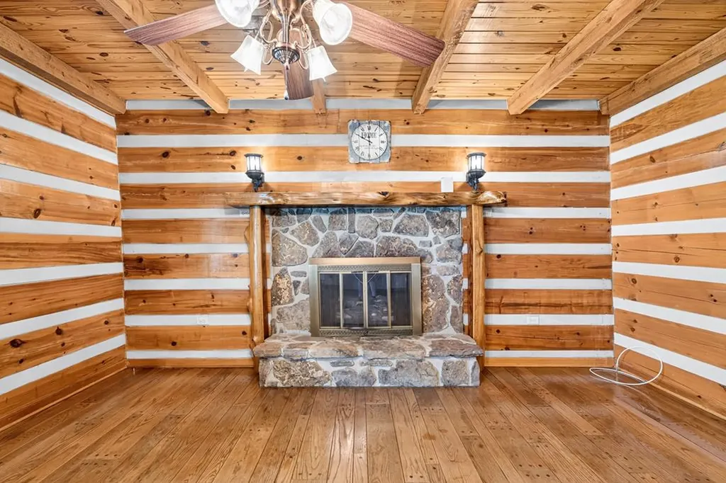 106 W Crawford Avenue Monterey TN 38574
