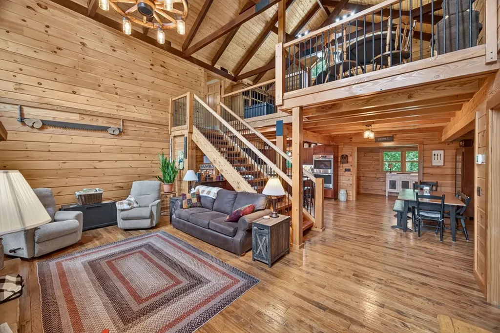 20 Magee Lane Elmwood TN 38560