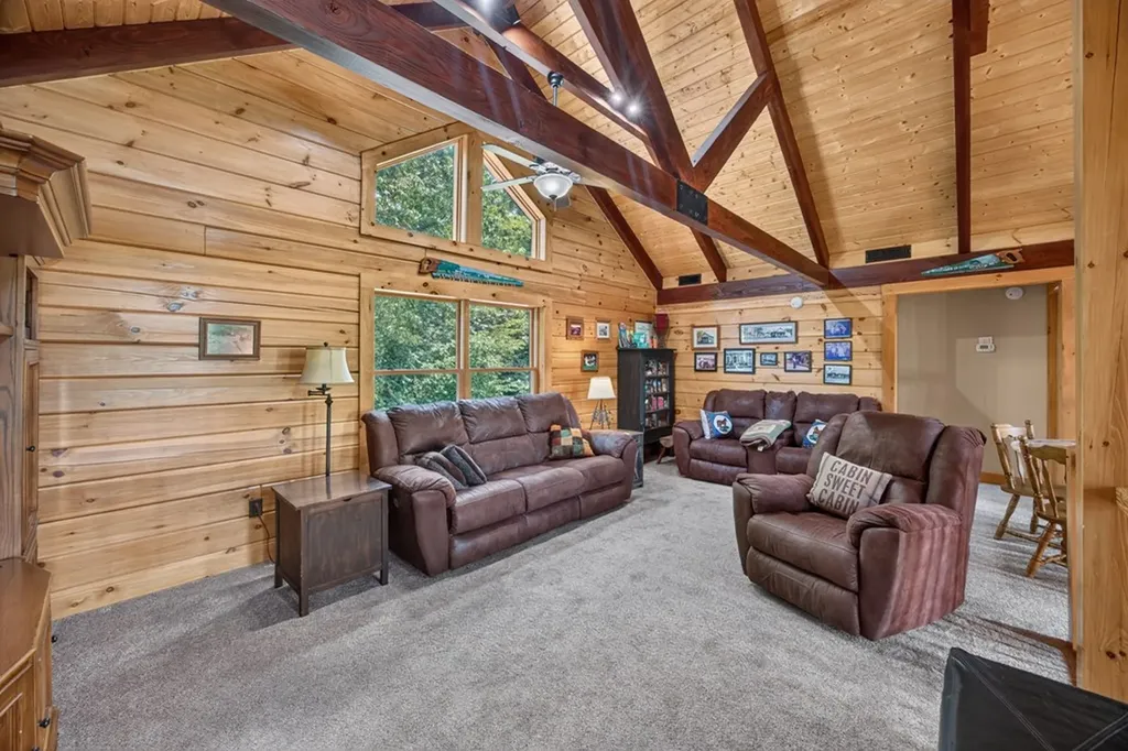 20 Magee Lane Elmwood TN 38560