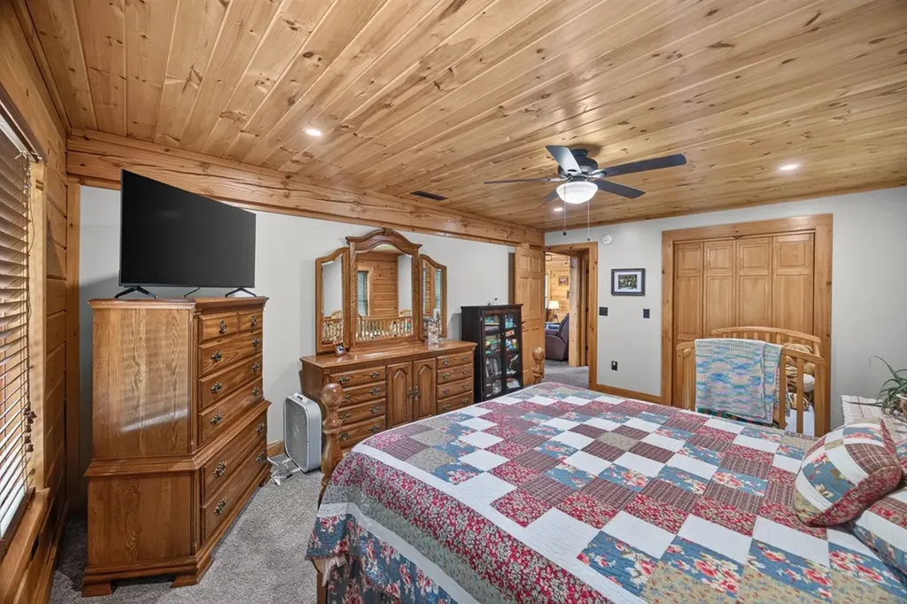 20 Magee Lane Elmwood TN 38560