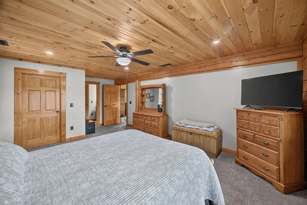 20 Magee Lane Elmwood TN 38560
