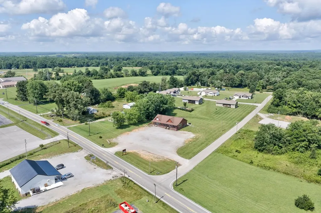 6204 S York Highway Cookeville TN 38553