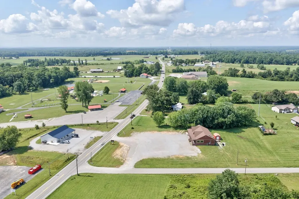 6204 S York Highway Cookeville TN 38553