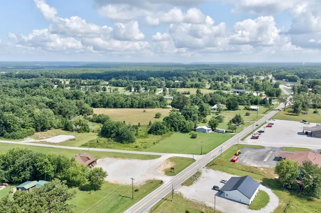 6204 S York Highway Cookeville TN 38553