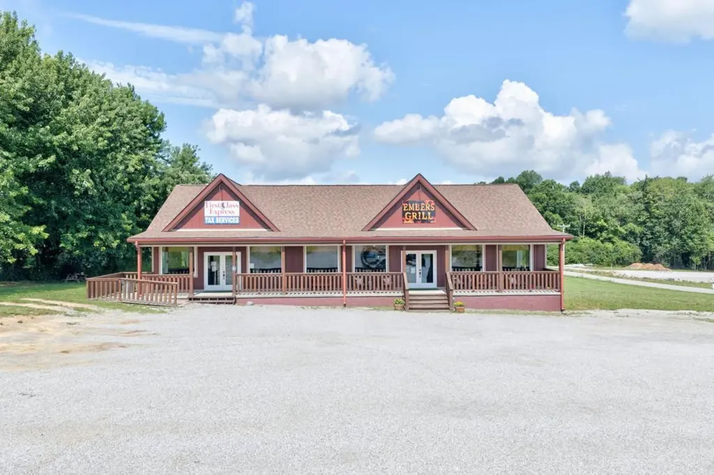 6204 S York Highway Cookeville TN 38553