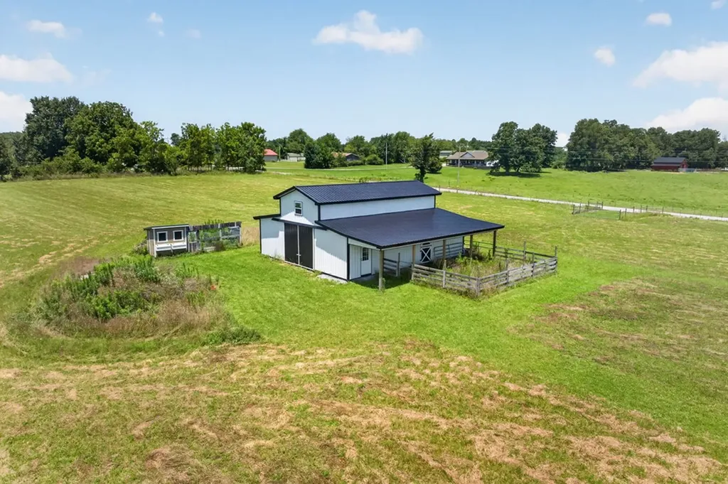 4160 Standing Rock Road Jamestown TN 38556