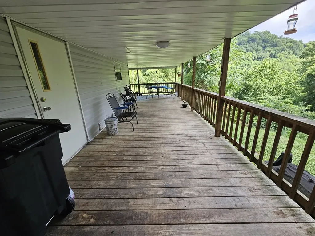 1142 Trace Creek Road Whitleyville TN 38588-7109