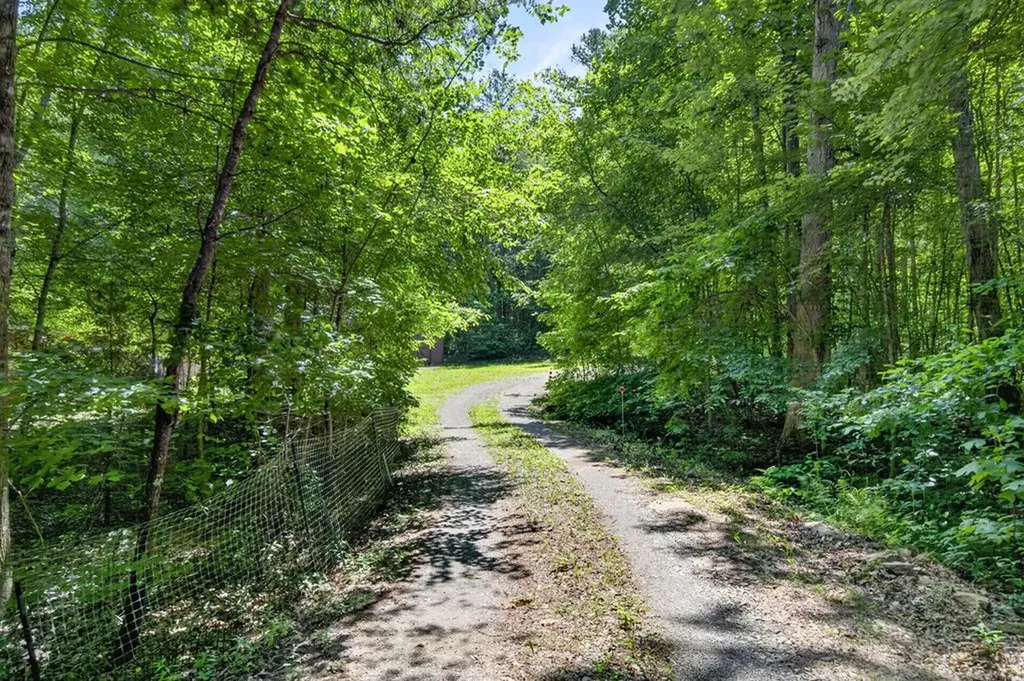 1007 Parkstown Extension Crossville TN 38589