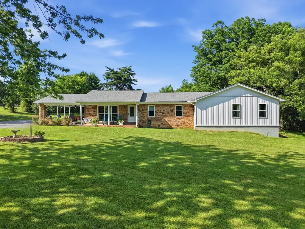 5759 Green Road Bloomington Springs TN 38545
