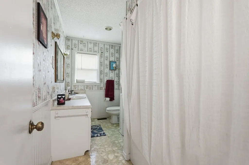 5759 Green Road Bloomington Springs TN 38545