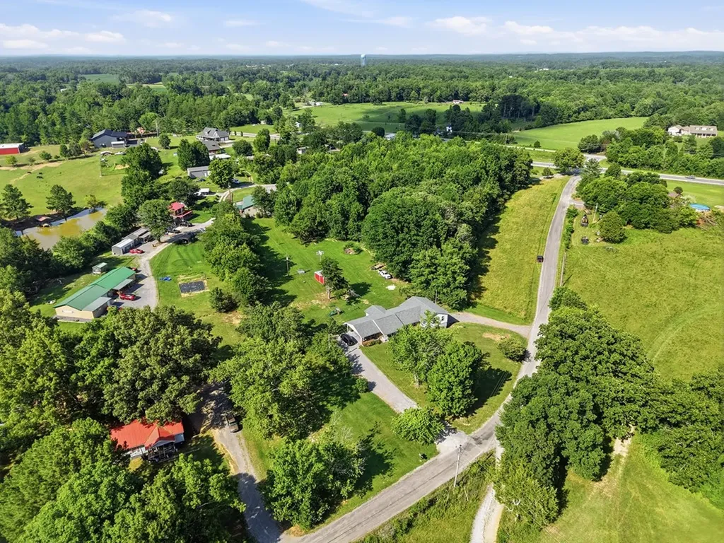 5759 Green Road Bloomington Springs TN 38545
