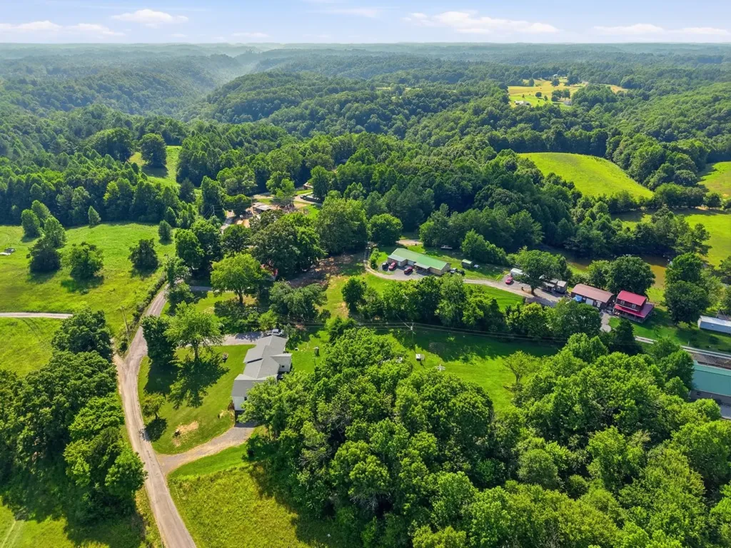 5759 Green Road Bloomington Springs TN 38545