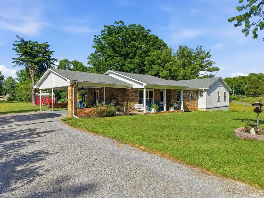 5759 Green Road Bloomington Springs TN 38545