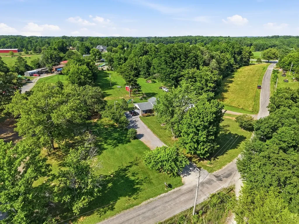 5759 Green Road Bloomington Springs TN 38545