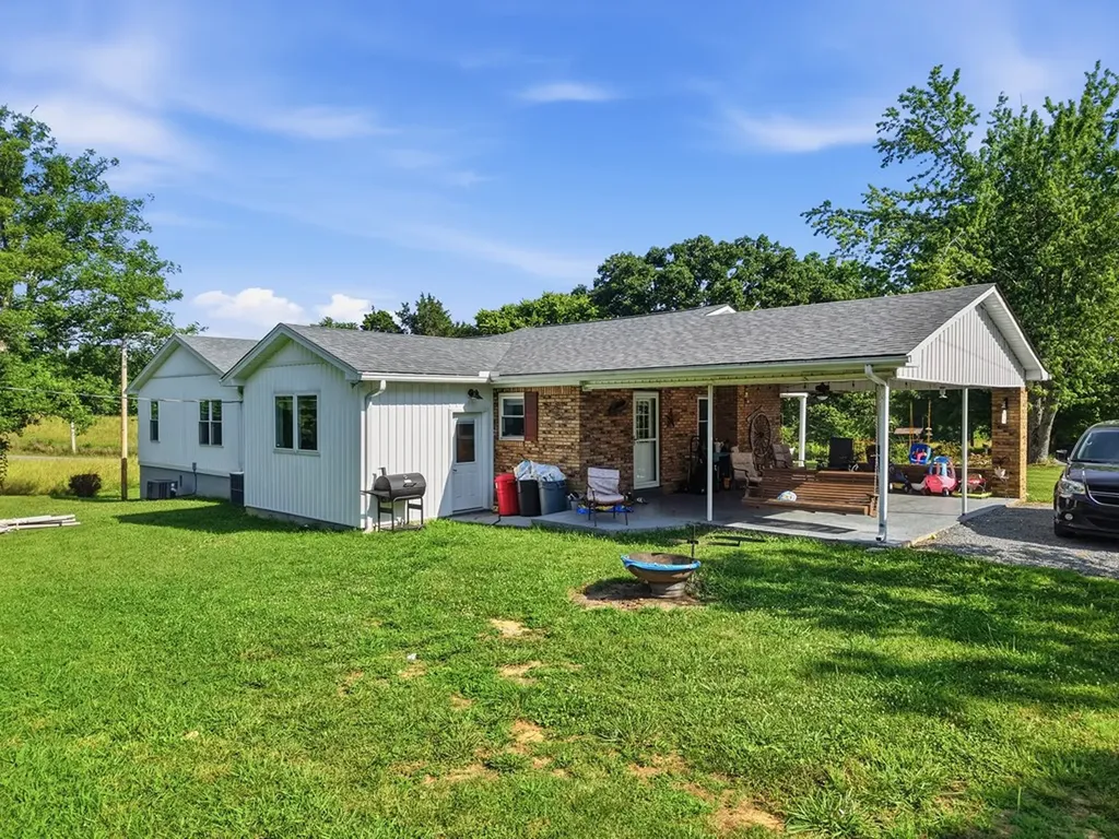 5759 Green Road Bloomington Springs TN 38545