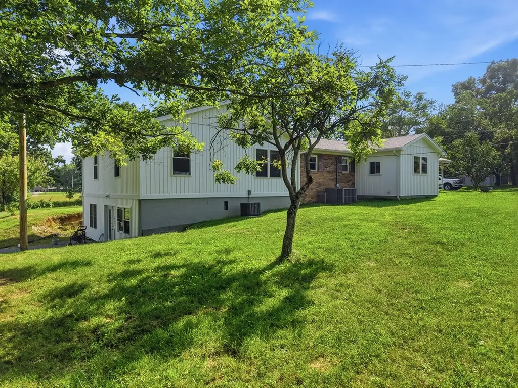 5759 Green Road Bloomington Springs TN 38545