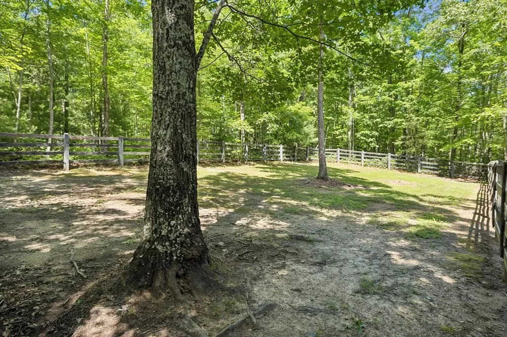 340 Doe Ridge Road Oneida TN 37841