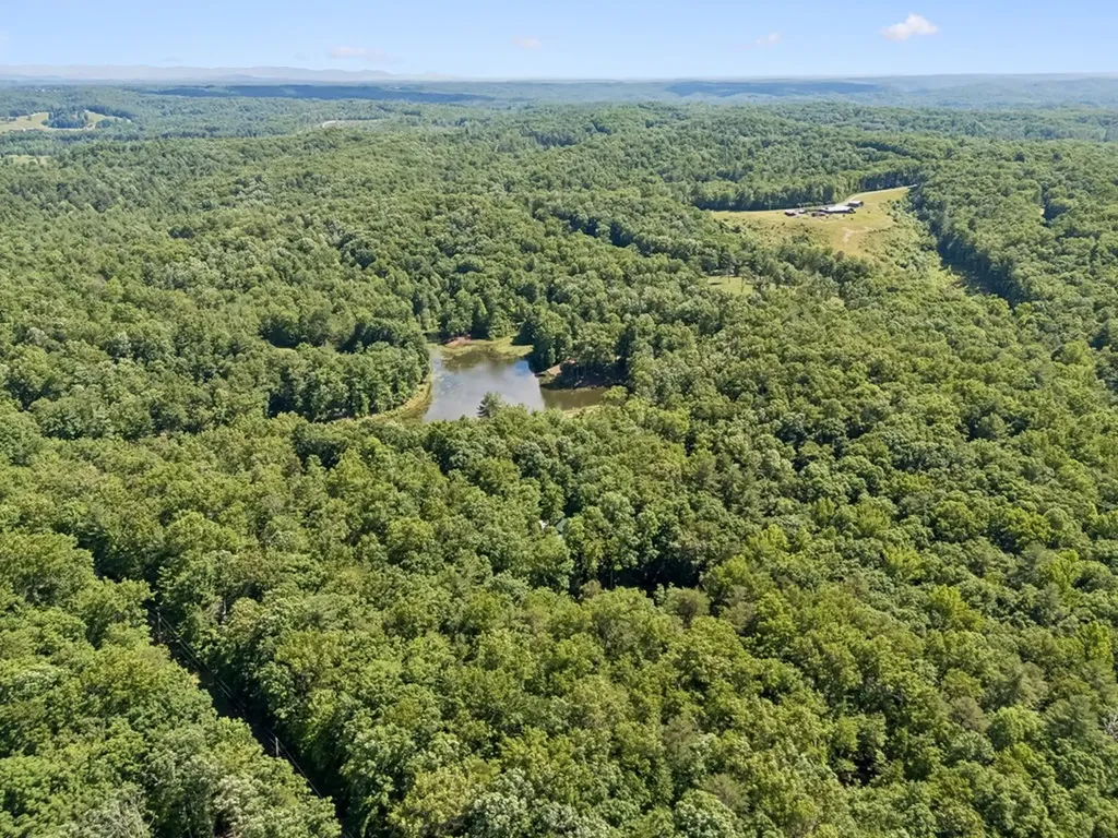 340 Doe Ridge Road Oneida TN 37841