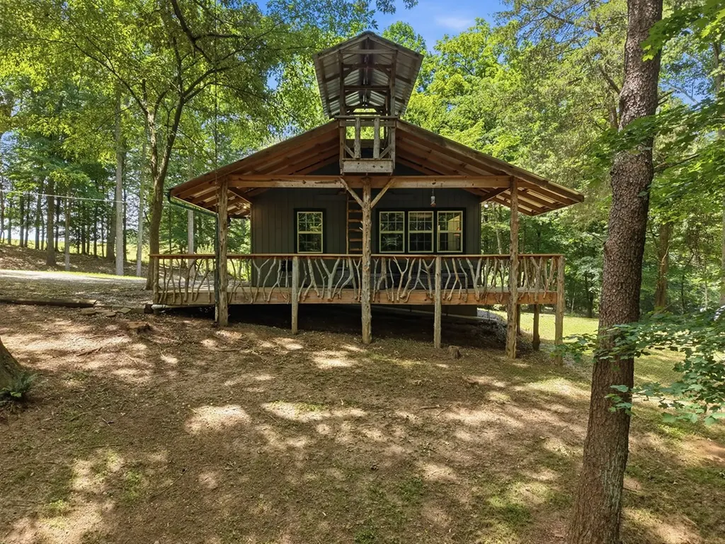2543 S Bunker Hill Road Sparta TN 38583