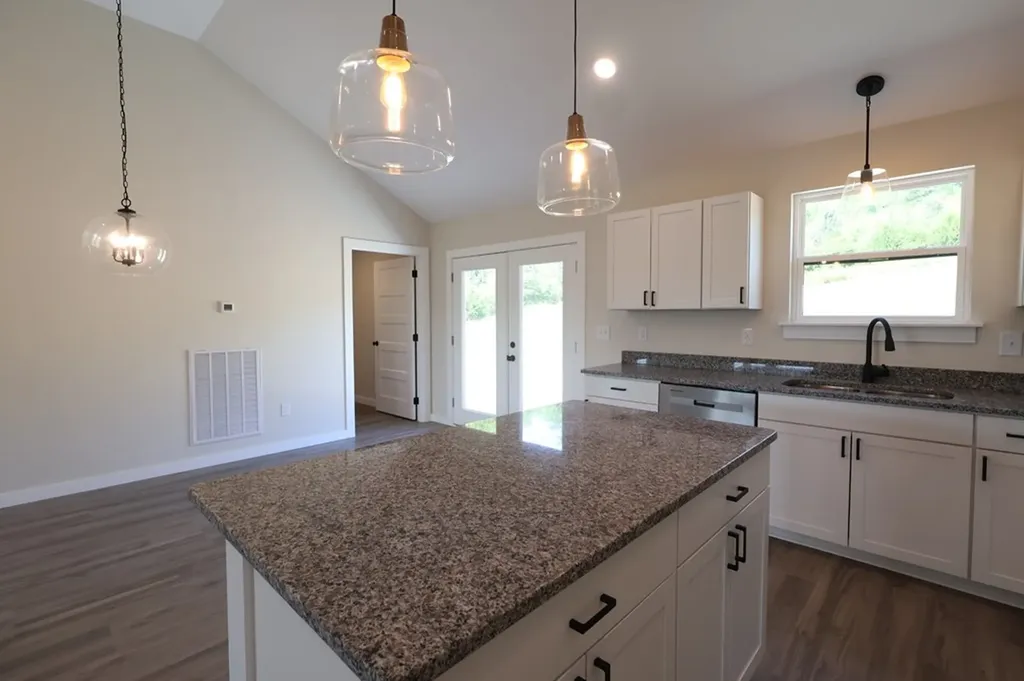 797 Smith Bend Lane Gainesboro TN 38562