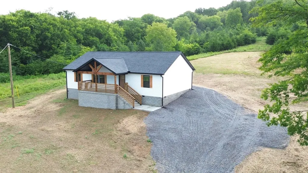 797 Smith Bend Lane Gainesboro TN 38562