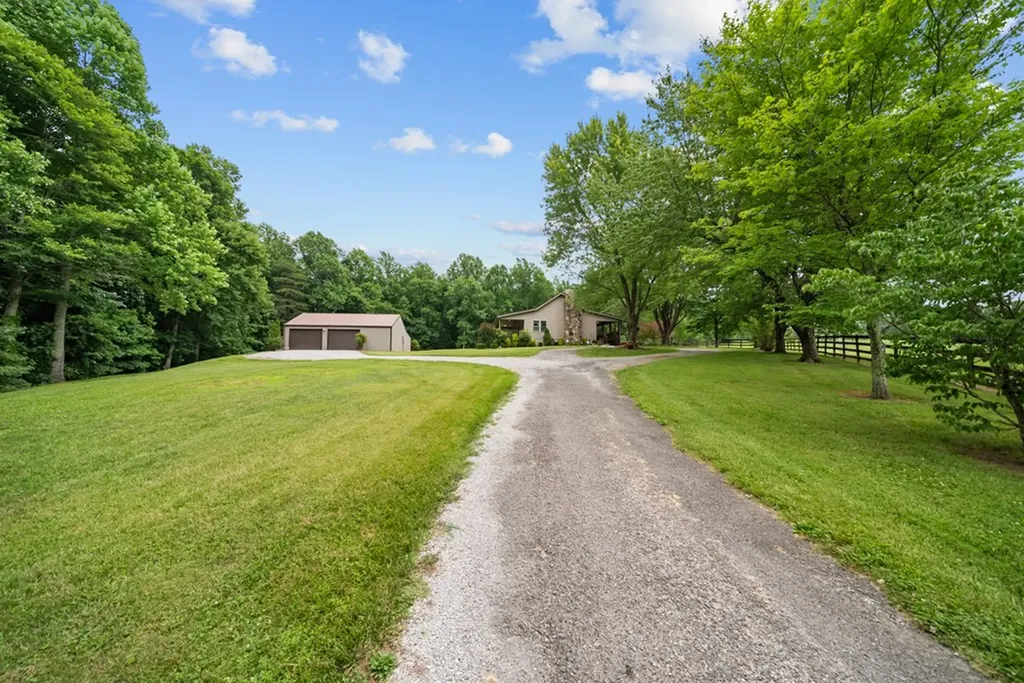 600 Dave Garrett Road Crossville TN 38571