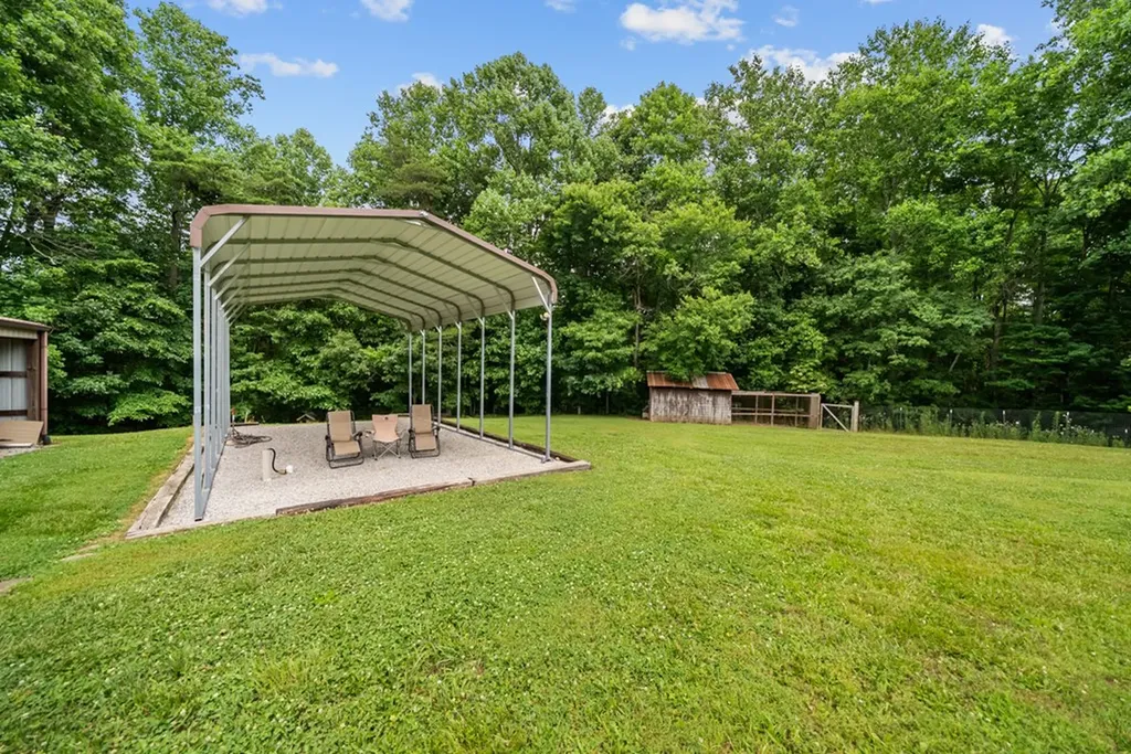 600 Dave Garrett Road Crossville TN 38571