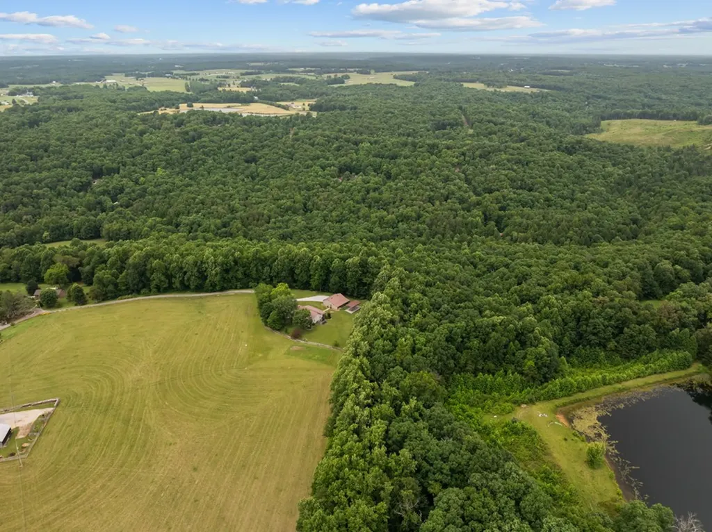 600 Dave Garrett Road Crossville TN 38571
