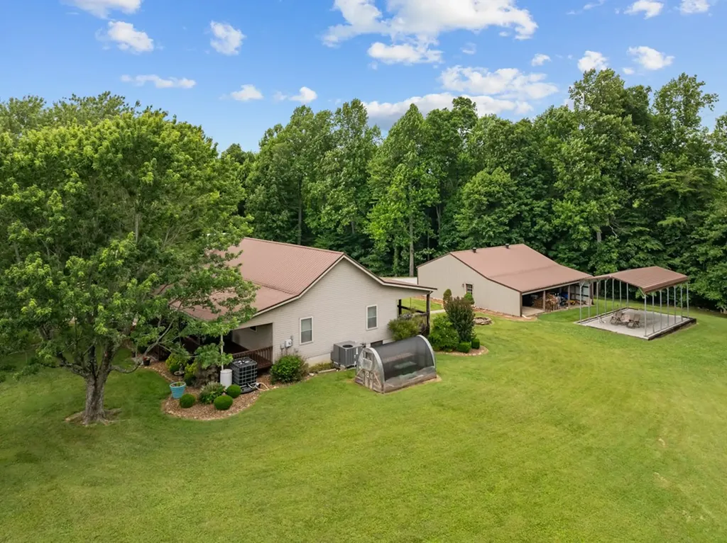 600 Dave Garrett Road Crossville TN 38571