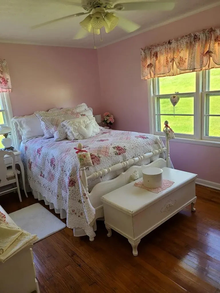 455 Jennings Creek Highway Gainesboro TN 38562