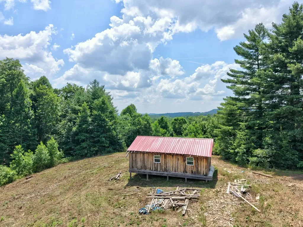 36ACRES Kentucky Drive Crossville TN 38572