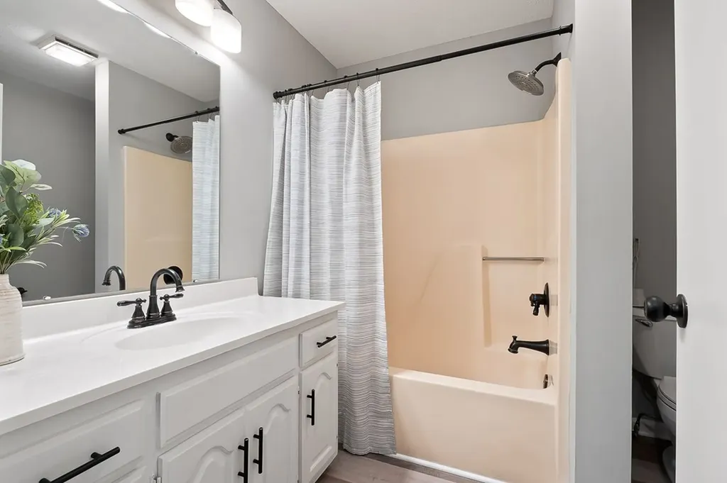 3422 W Southmeade Cookeville TN 38506