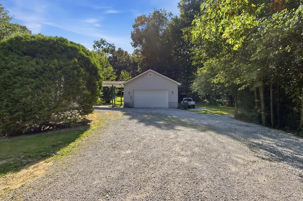 10647 Hwy 127 N Crossville TN 38571