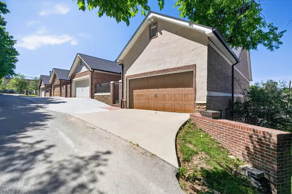 96 N Maple Avenue Cookeville TN 38506