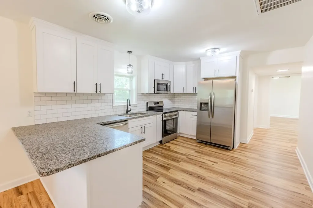 334 N Robin Hood Road Doyle TN 38559
