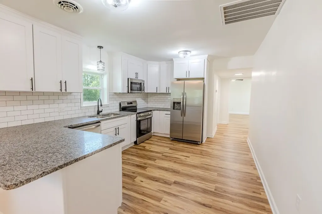 334 N Robin Hood Road Doyle TN 38559