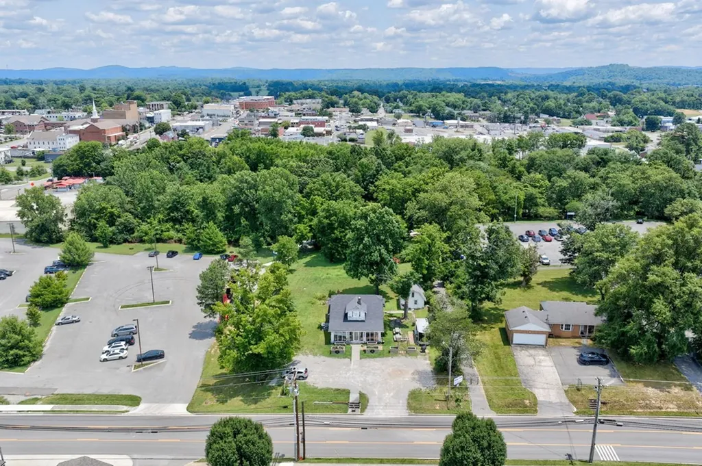 136 S Walnut Cookeville TN 38501