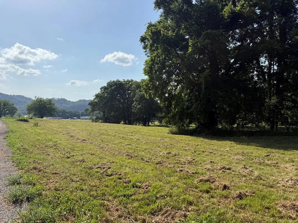Lot 6 Jennings Creek Highway Gainesboro TN 38562