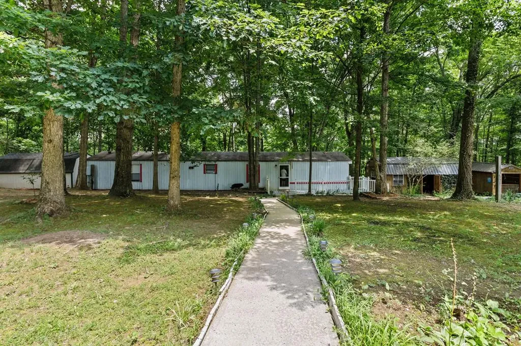 1305 Grivers Chapel Road Rockwood TN 37854