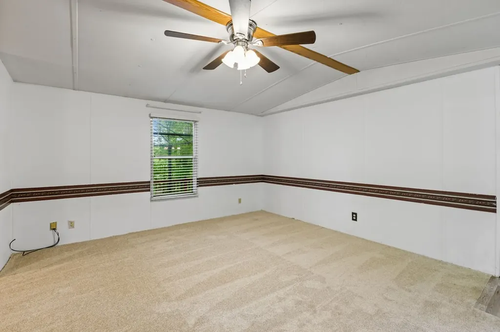 1305 Grivers Chapel Road Rockwood TN 37854