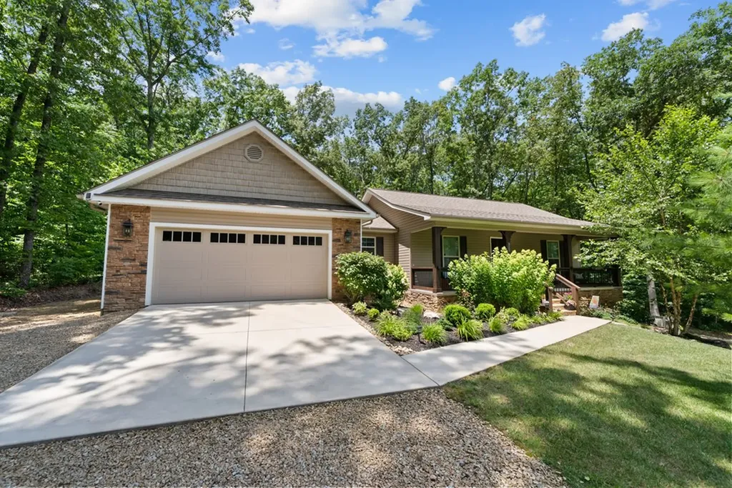 4117 Chica Road Crossville TN 38572