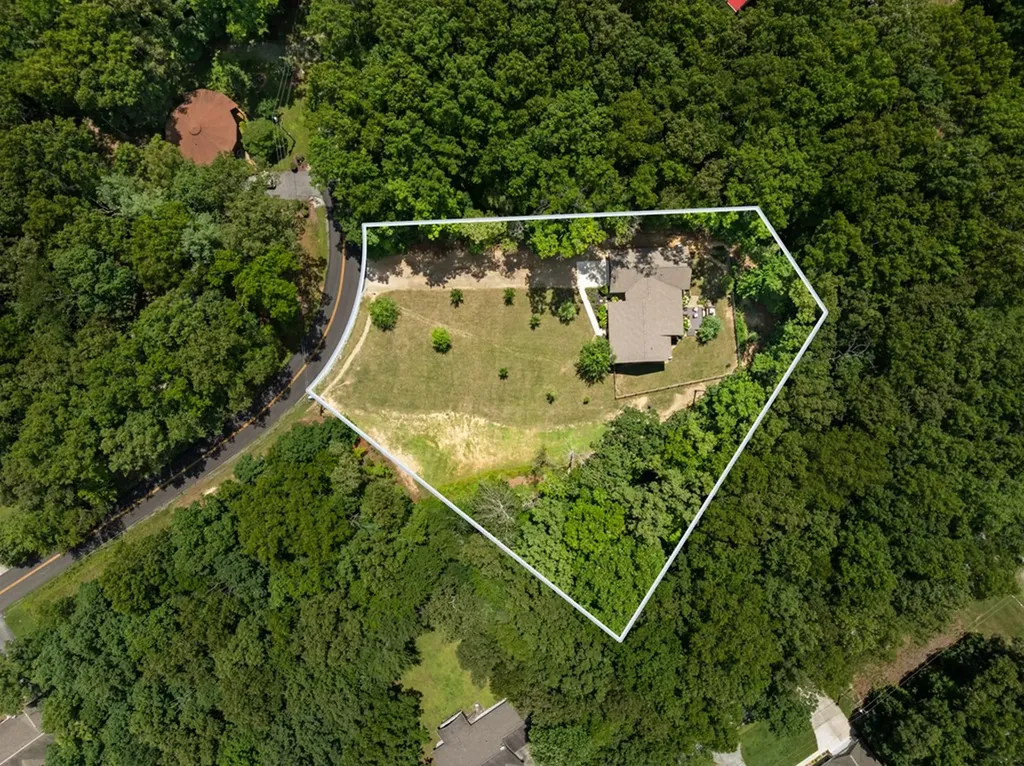 4117 Chica Road Crossville TN 38572