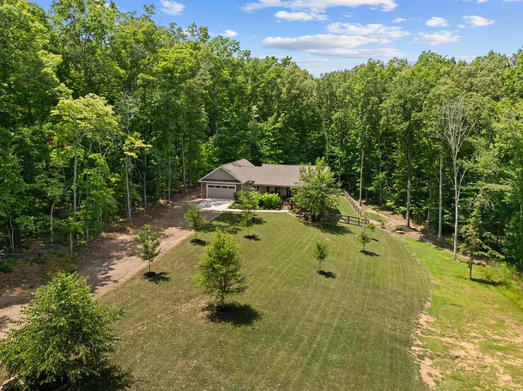 4117 Chica Road Crossville TN 38572