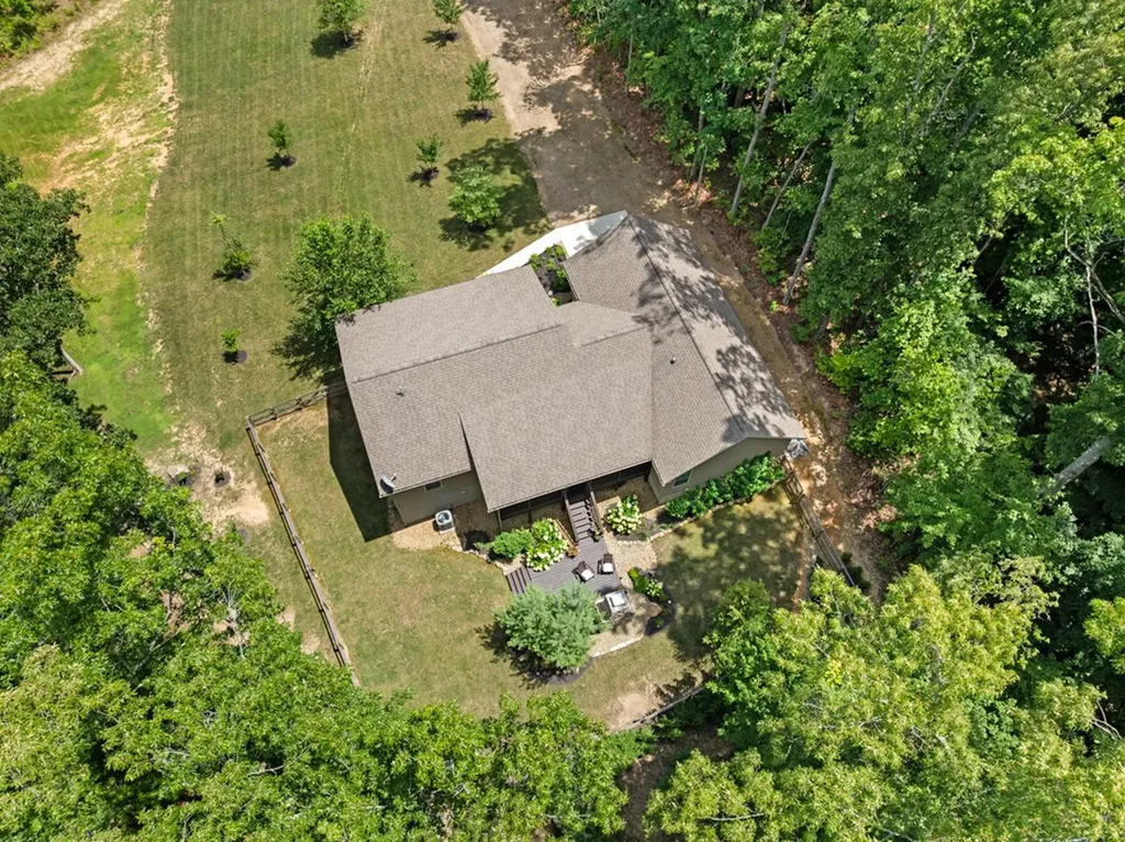 4117 Chica Road Crossville TN 38572