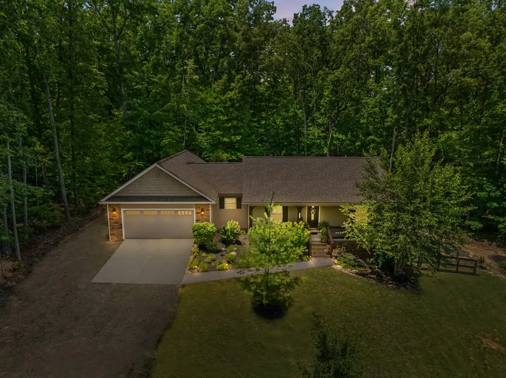 4117 Chica Road Crossville TN 38572