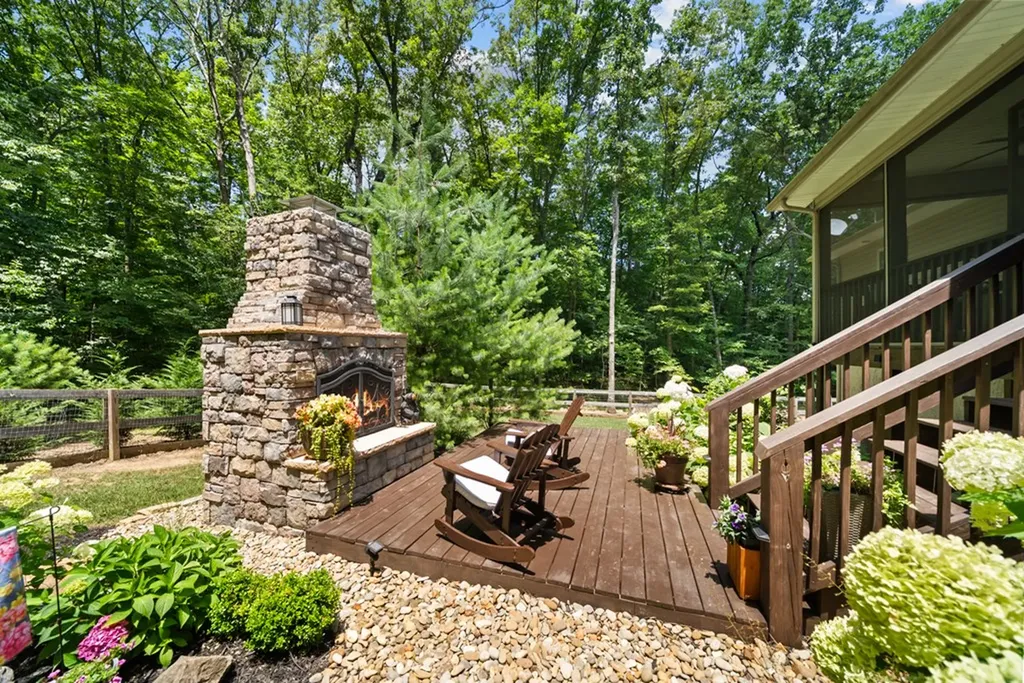 4117 Chica Road Crossville TN 38572