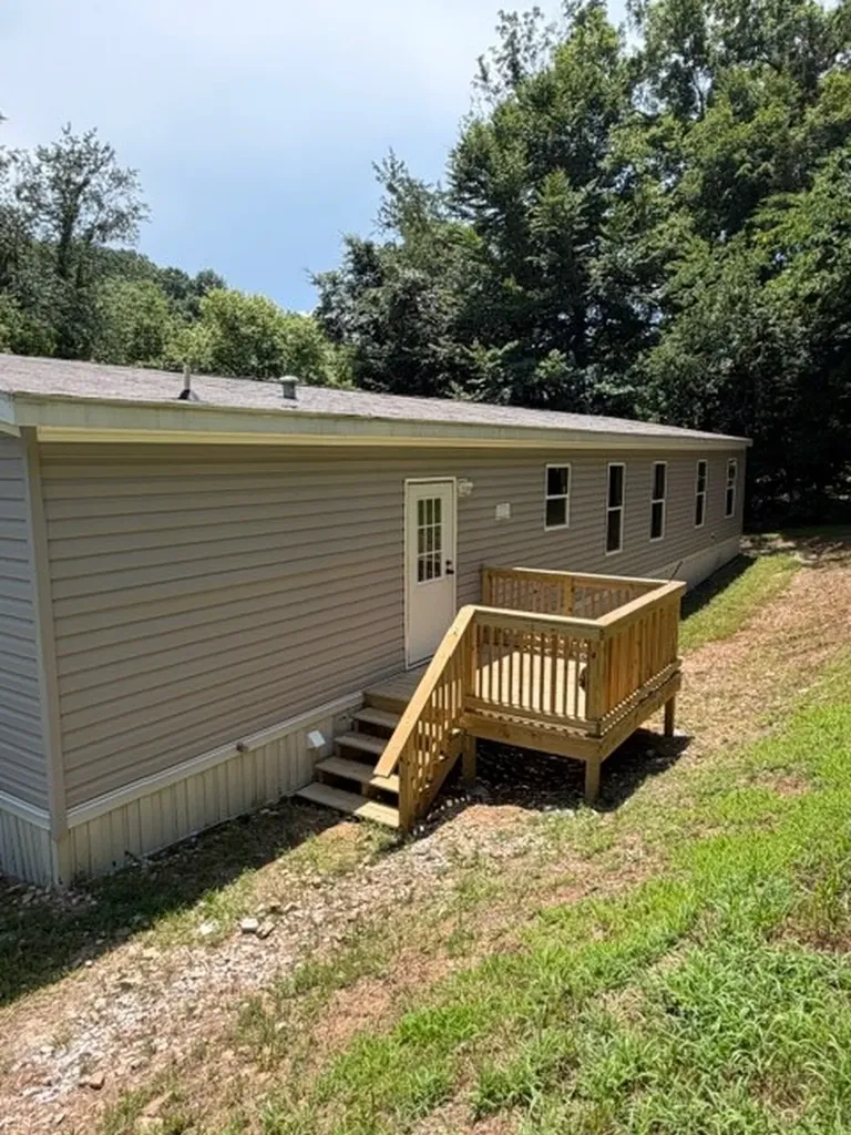 599 New Hope Road Celina TN 38551